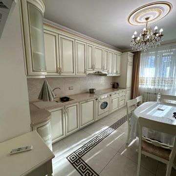 Патріарха Мстислава Скрипника вул., 40