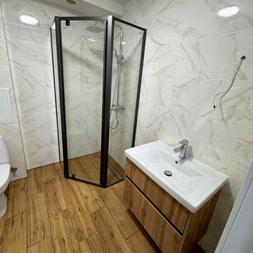 Продаж 2к квартири  з новим ремонтом!