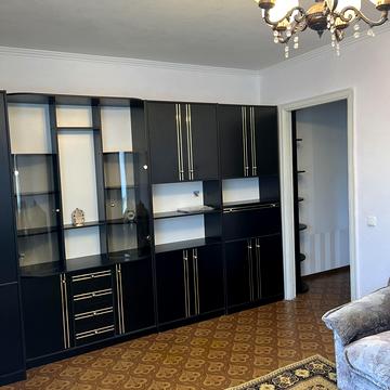 Леся Курбаса просп., 1-Б