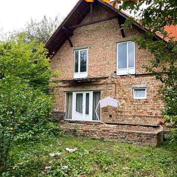 Лисенка вул., 16