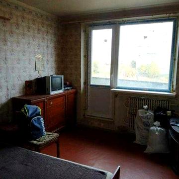 Продам 3-кімнатну квартиру по вул. Метробудівників, 41.