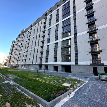 Виноградна вул., 2