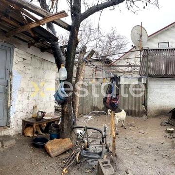 Пропонуються 3 роздільні будинки на ділянці  17соток в Діївка-1