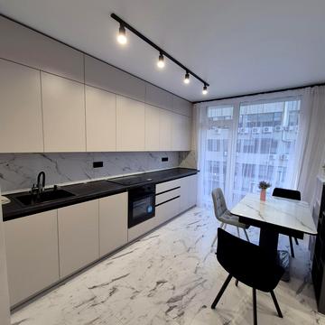 Євгена Коновальця вул., 37