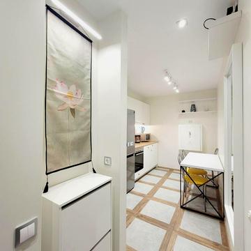 Предславинська вул., 12