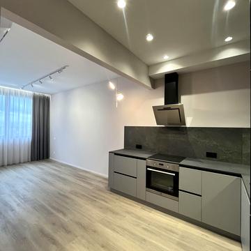 Андрія Верхогляда вул. (Михайла Драгомирова), 14-А