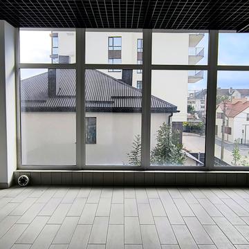 Михайла Грушевського вул., 107