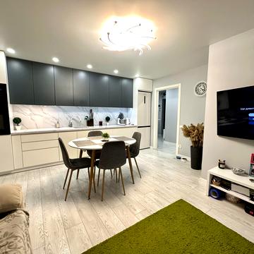 Харківська вул., 13