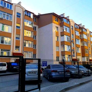оренда 1 кв нов Колоскова 11 4\5  закрита терит з паркомісц 18000 грн