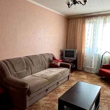 Продам 2 ком. квартиру по ул. Валентиновская, Салтовка (89337)