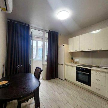 Продам евродвушку с ремонтом и балконом в 54 Жемчужине на Сахарова ЖК 54 Жемчужина