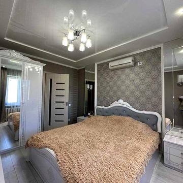 Продам уютную двухкомнатную квартиру на Слободке!