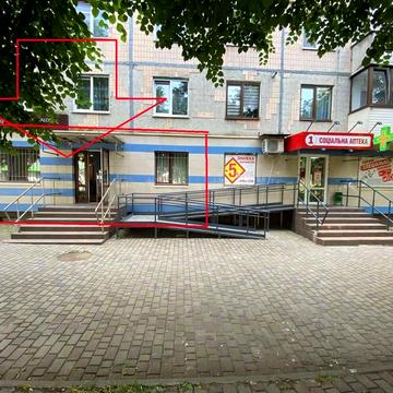 15 Квітня вул., 4