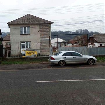 Продам будинок в центрі села Сільце