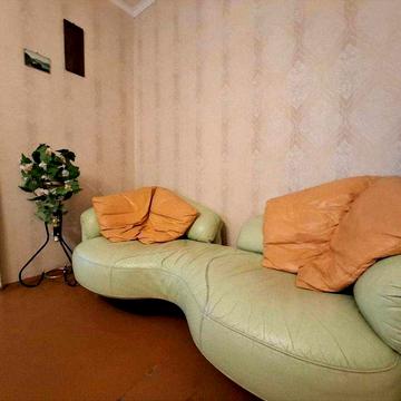 Продам 2 комнатную квартиру на Рабочей
