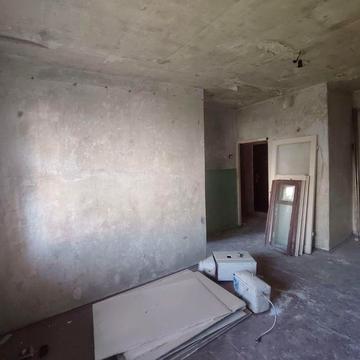 1 комнатка квартира під ремонт