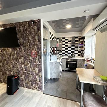 Центральний бульв., 18