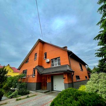 Продаж будинку 350 м2, ділянка 24 сот.Бомбосховище, Сауна, Парк.