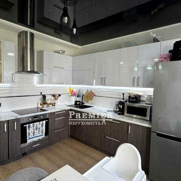 Продам однокімнатну квартиру  61 кв.м