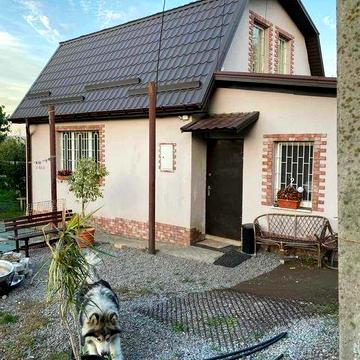 Продам круглогодичный  дом-дачу на жм Победа