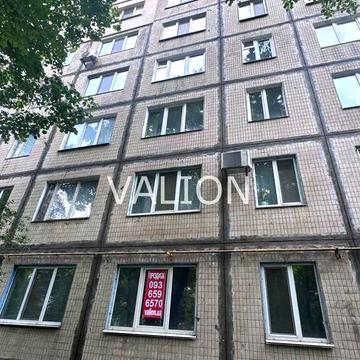 Продаж 3 кім. квартири без ремонту, метро Дорогожичі, вулиця Бакінська