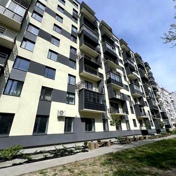 Продам 2-комн квартиру в районе Тепличная ул.