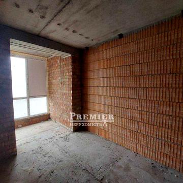 Продам 2 кімнатну квартиру в цегляному будинку на Сахарова