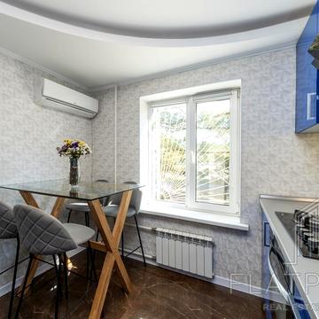 Миколи Бажана просп., 7-І