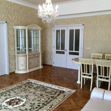 Миколи Гоголя вул., 16