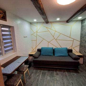 Центральна