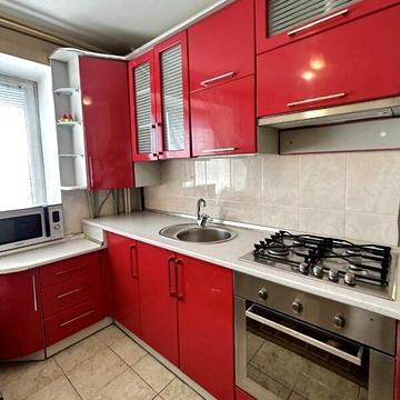 Продаж 3к Квартира Вул П Миру