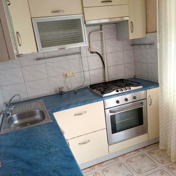 Миколи Міхновського вул., 10/1