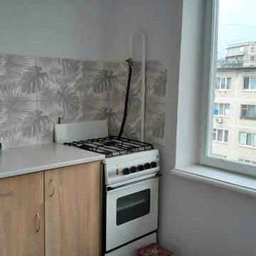 Сдаю 1 к/кв-ру, м.Лесная, ул. Кубанской Украины ( Жукова ), 19