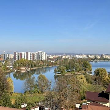 Продаж 2-кімнатної квартири в ЖК “Липки” з видом на озеро ЖК Липки
