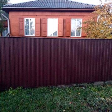 Добротний будинок з господарськими будівлями по вулиці Кунашівська