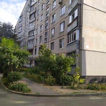 Продам 1-кімнатну квартиру на вул. Дерев’янка, Павлове Поле