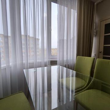 Академіка Амосова вул., 63