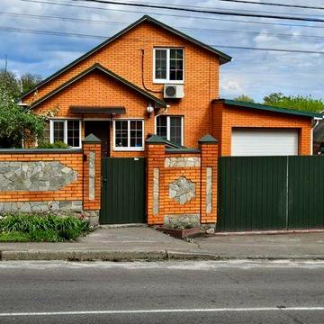 Продажа будинку в центрі с. Старі Безрадичи, Обухівський район