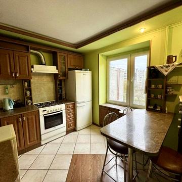 Оренда 2к по вул Коломийська