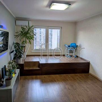 Миколи Закревського вул., 101