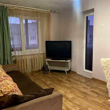 Оренда 2к квартира ТОПОЛЬ  3 д. 8