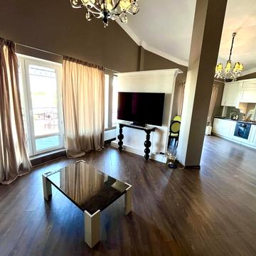 Генерала Тараса Чупринки вул. (Пушкіна), 3