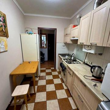 Продаж квартири з ремонтом на 1 поверсі