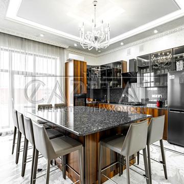 Щаслива вул., 2