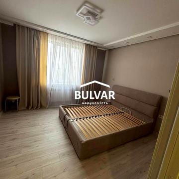 Гвардійців-Широнінців вул., 70