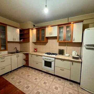 Сдам 3к квартиру на ж/м Тополь 1 д.18