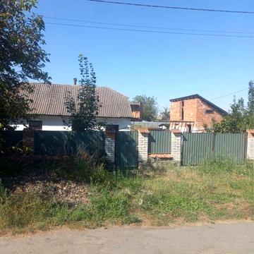 Продам будинок вул. Героїв Крут