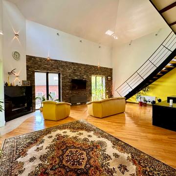 Карпінського вул., 12