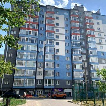 Простора 2кім 67м2 в заселеному будинку біля Озера!!!