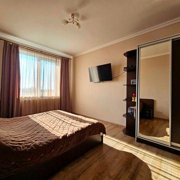 Простора 3кім квартира 86 м2!!